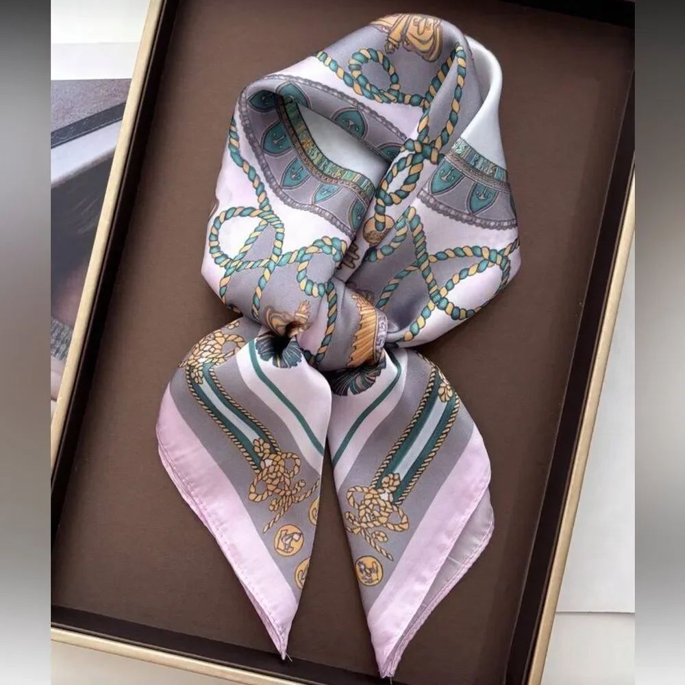 Lavender Chain Print Scarf N1348